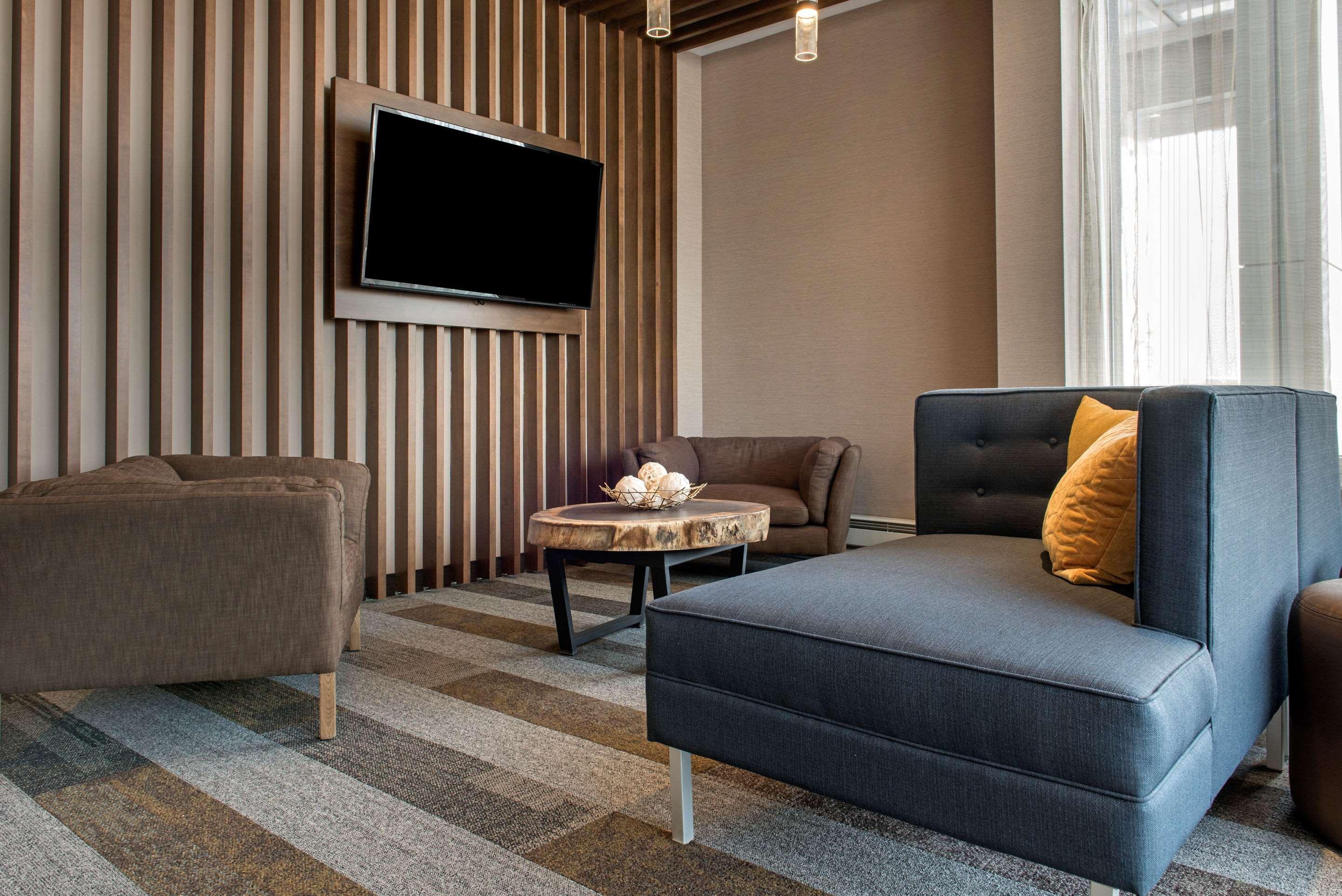 Отель Wyndham Westfield Экстерьер фото