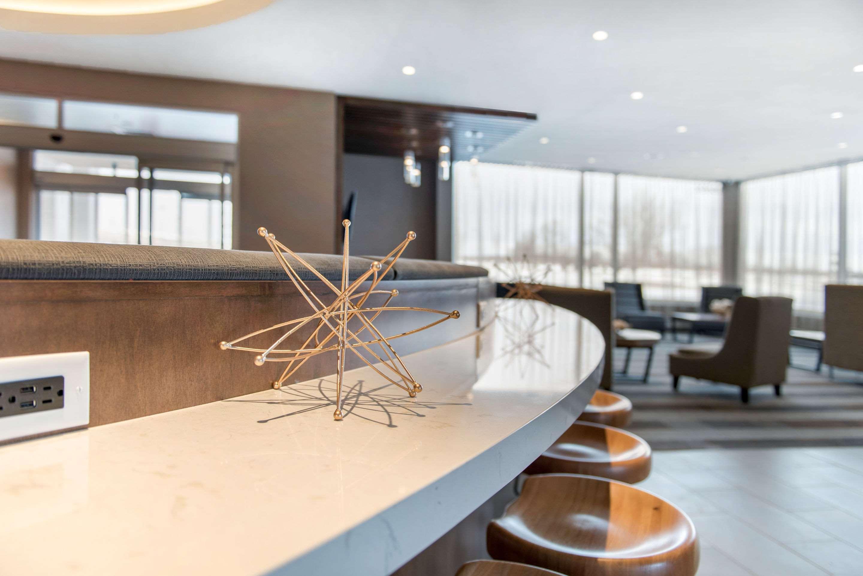 Отель Wyndham Westfield Экстерьер фото