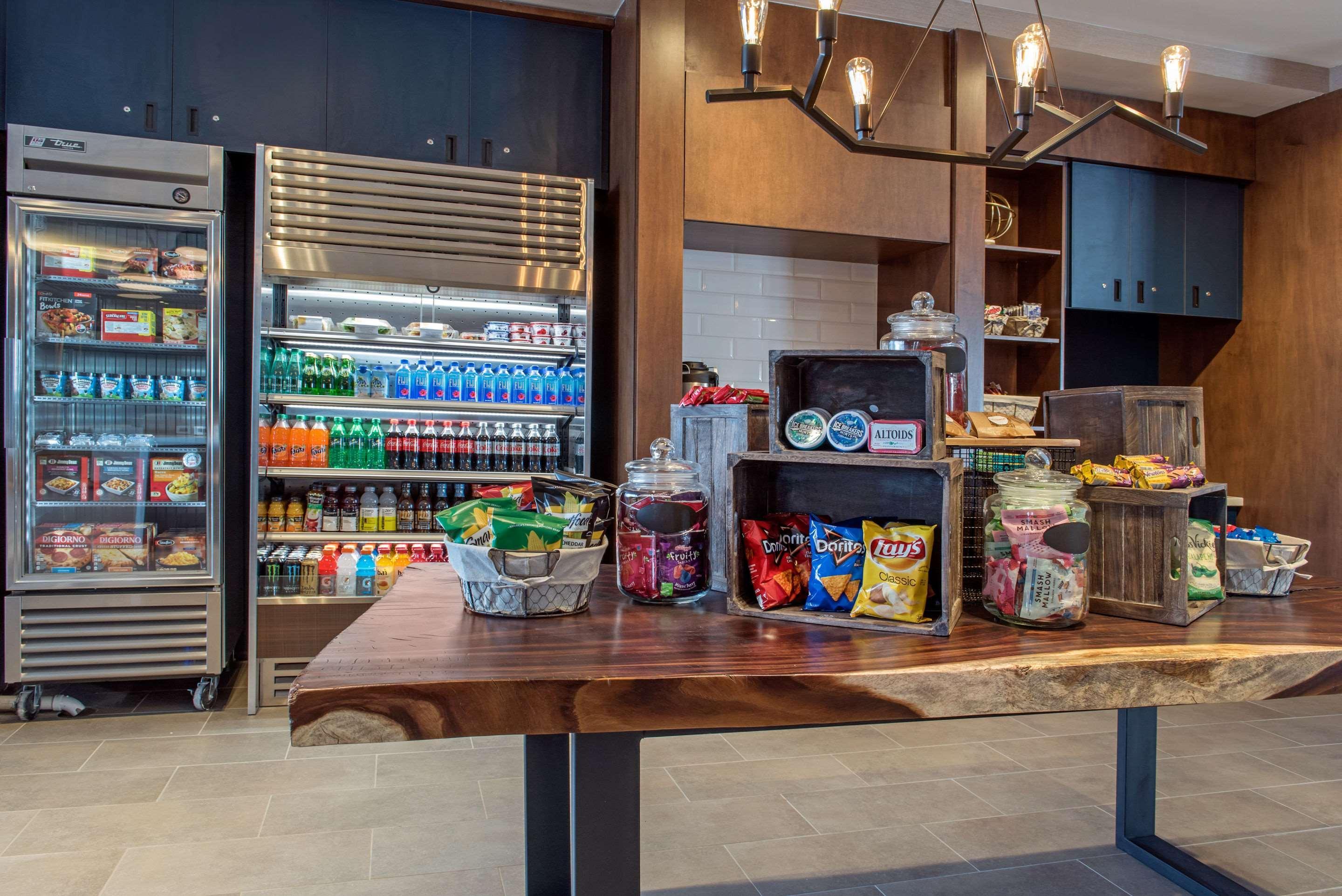 Отель Wyndham Westfield Экстерьер фото