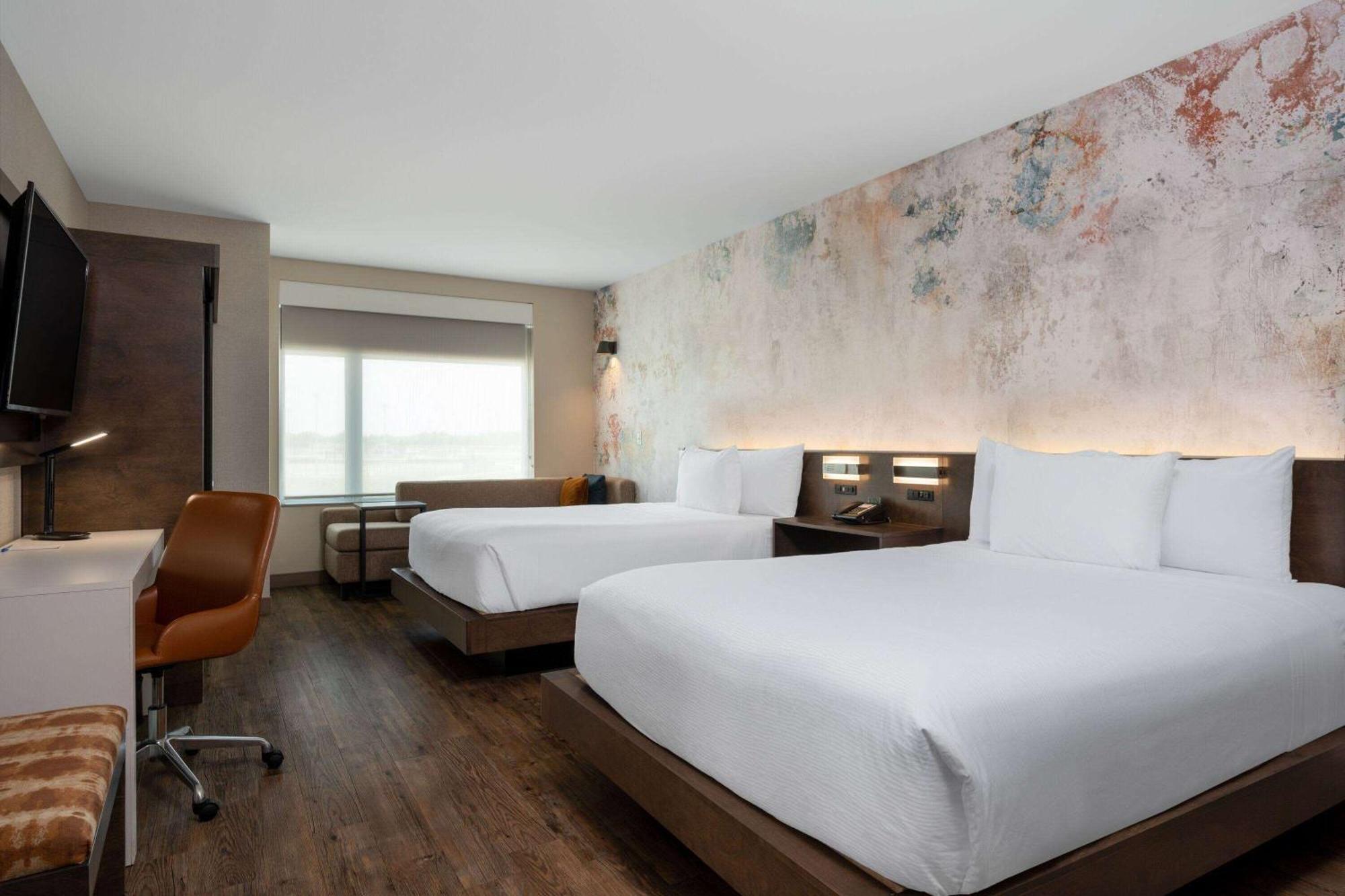 Отель Wyndham Westfield Экстерьер фото